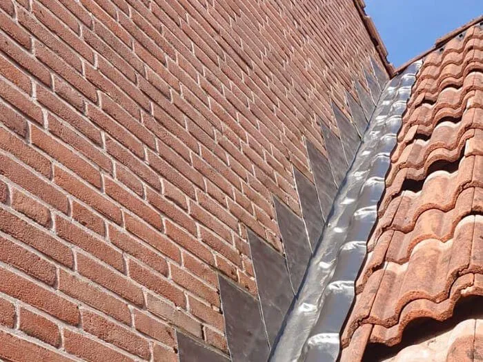 Zinken dakgoot door Ideaal Dakbeheer